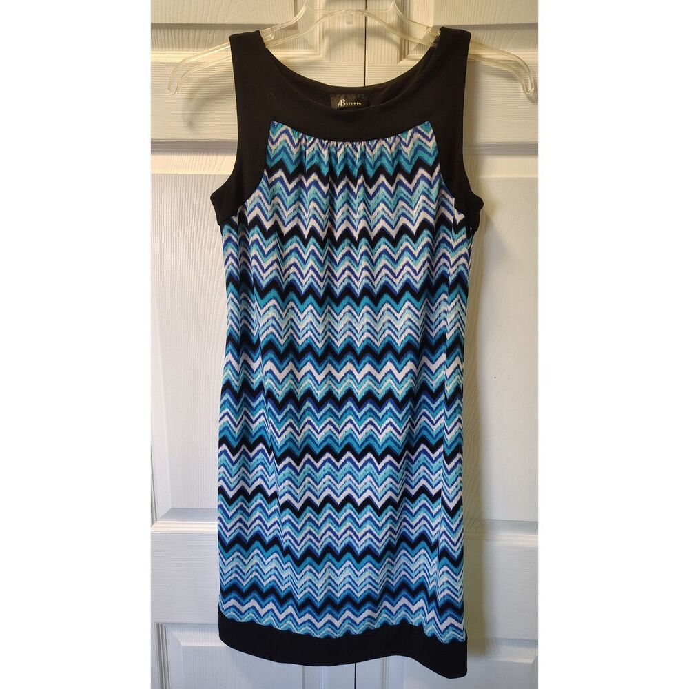 AB Studio Women's Size Medium Blue Chevron Zigzag Sleeveless Knit Sheath Dress